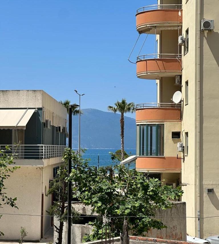 Vlora Villa With Private Parking Bagian luar foto