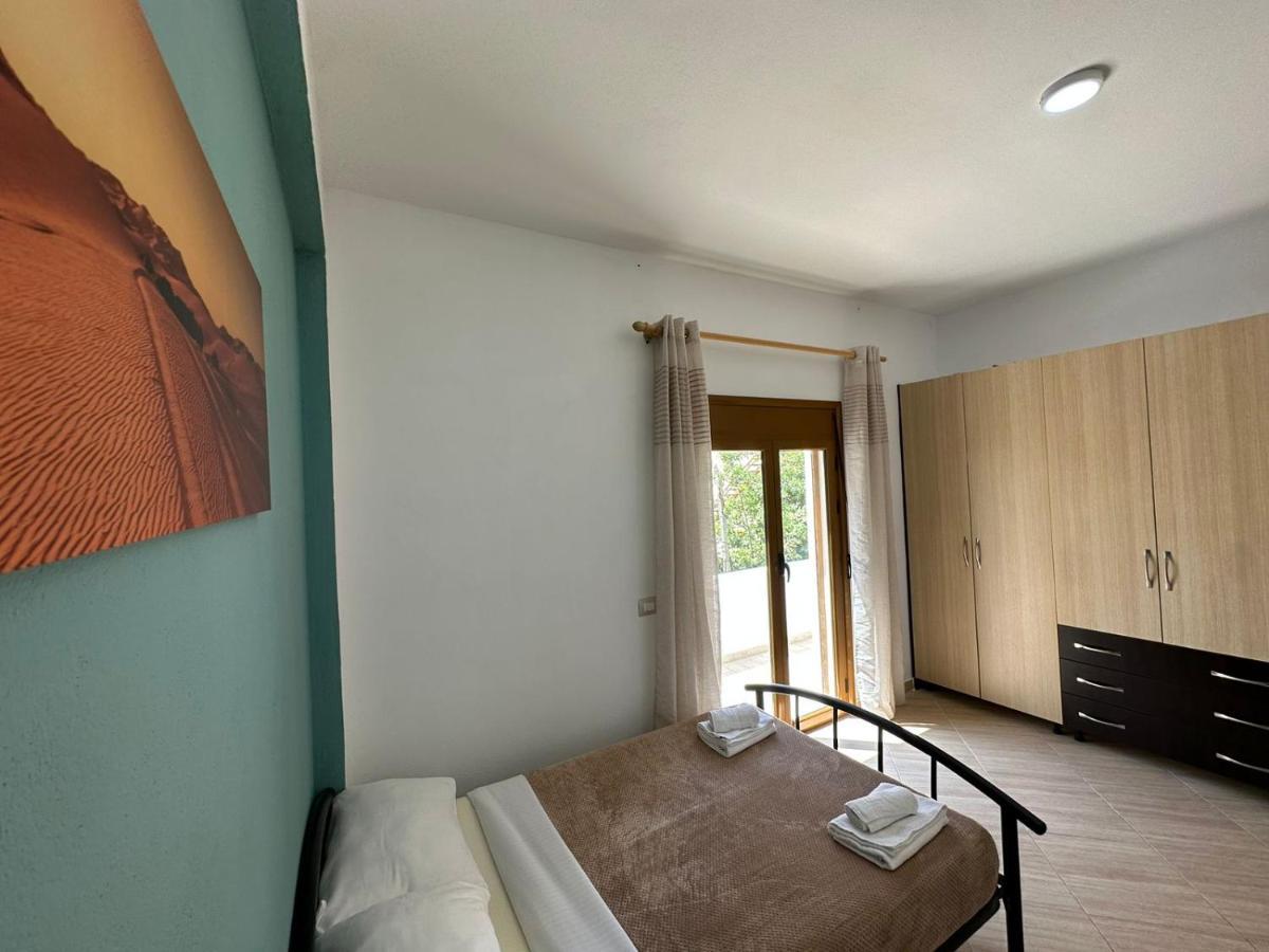 Vlora Villa With Private Parking Bagian luar foto