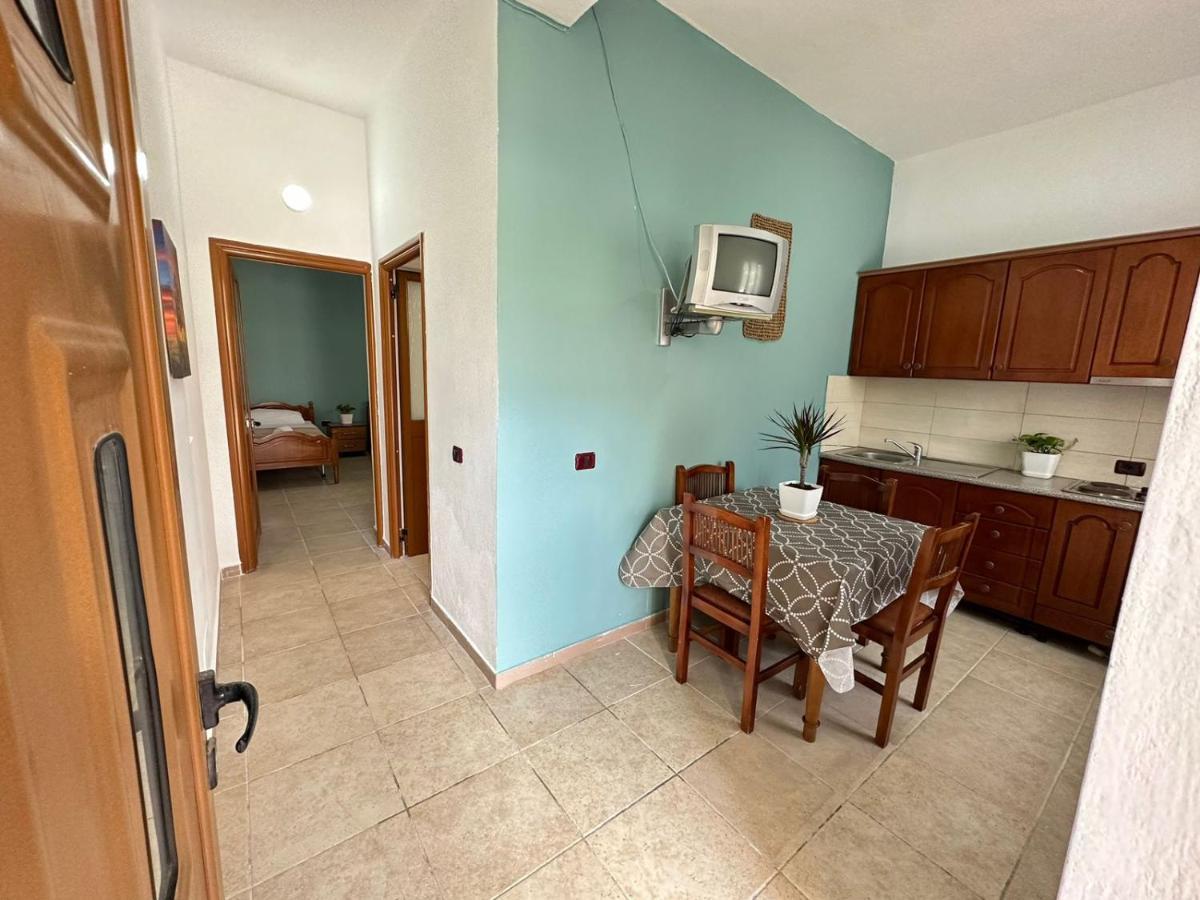Vlora Villa With Private Parking Bagian luar foto