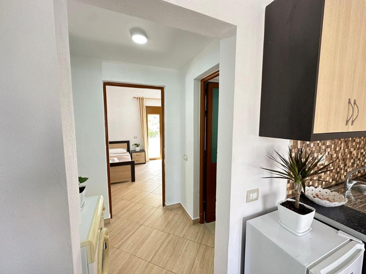 Vlora Villa With Private Parking Bagian luar foto