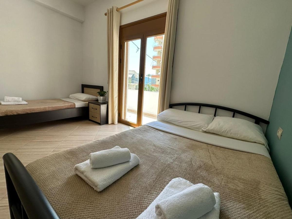 Vlora Villa With Private Parking Bagian luar foto