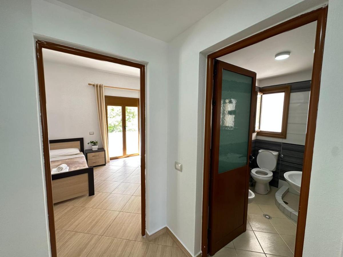 Vlora Villa With Private Parking Bagian luar foto