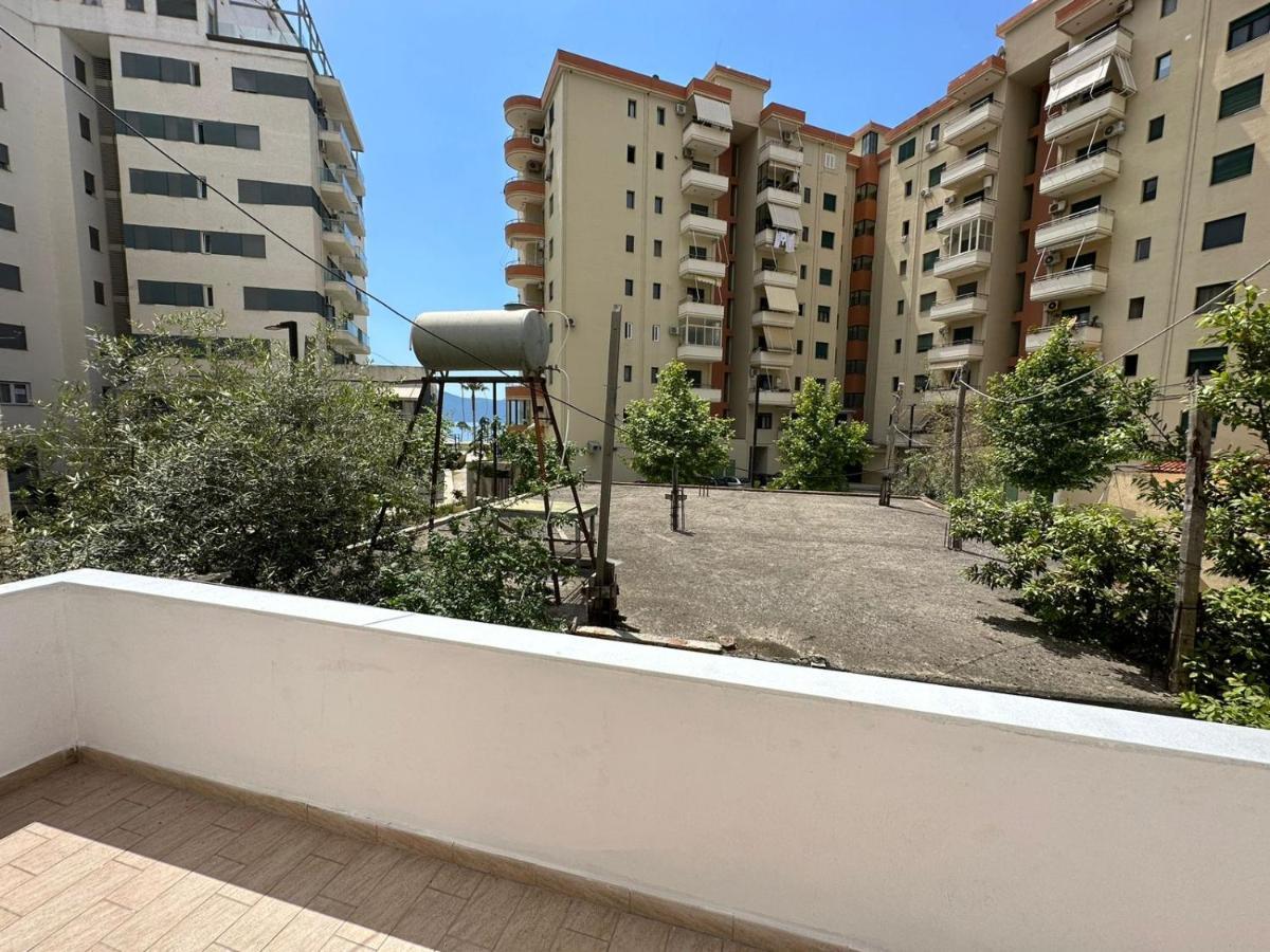 Vlora Villa With Private Parking Bagian luar foto