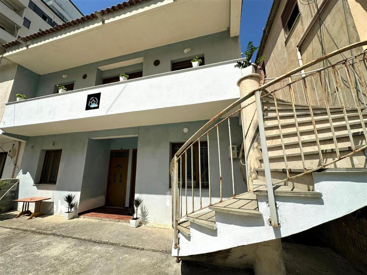 Vlora Villa With Private Parking Bagian luar foto